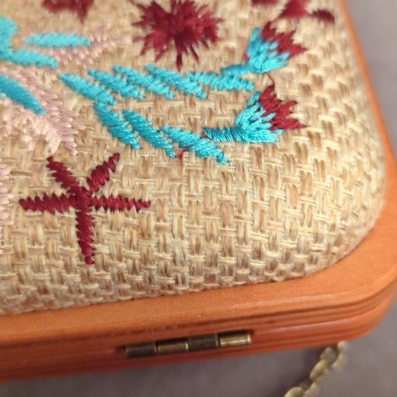 Maurice's embroidered floral and wood clutch bag - Picture 7 of 8